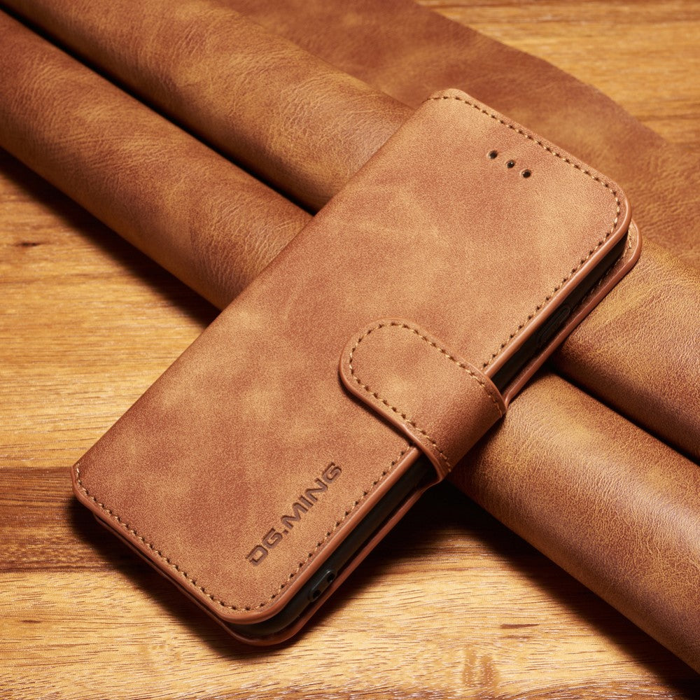 DG.MING Retro Cover for iPhone 7 & 8 - Brown